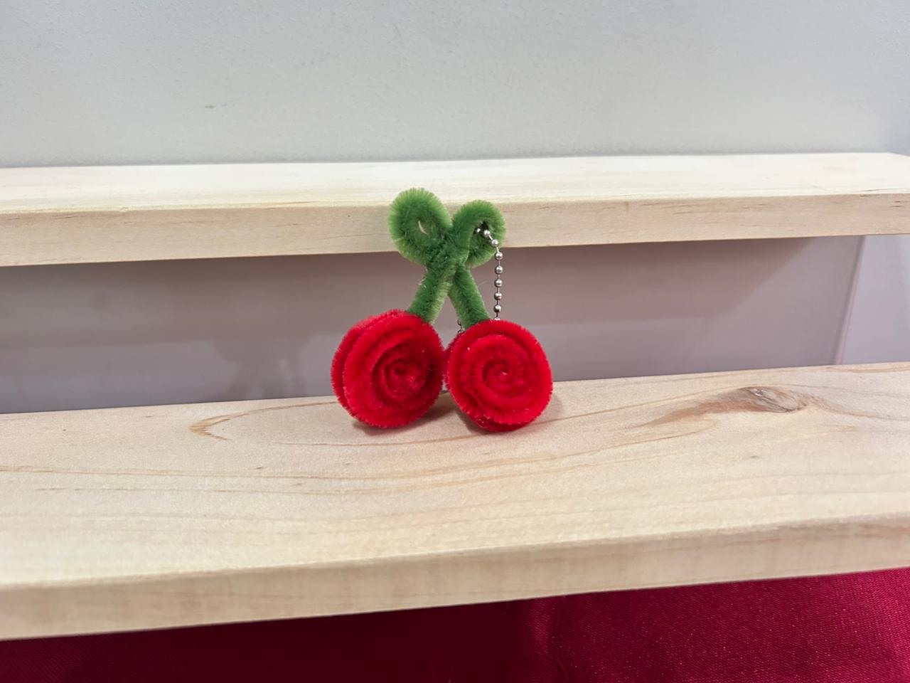 Gantungan Kunci Cherry