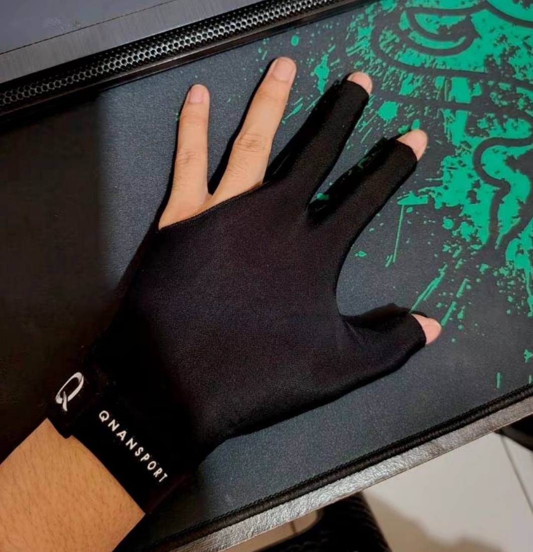 Glove Billiard