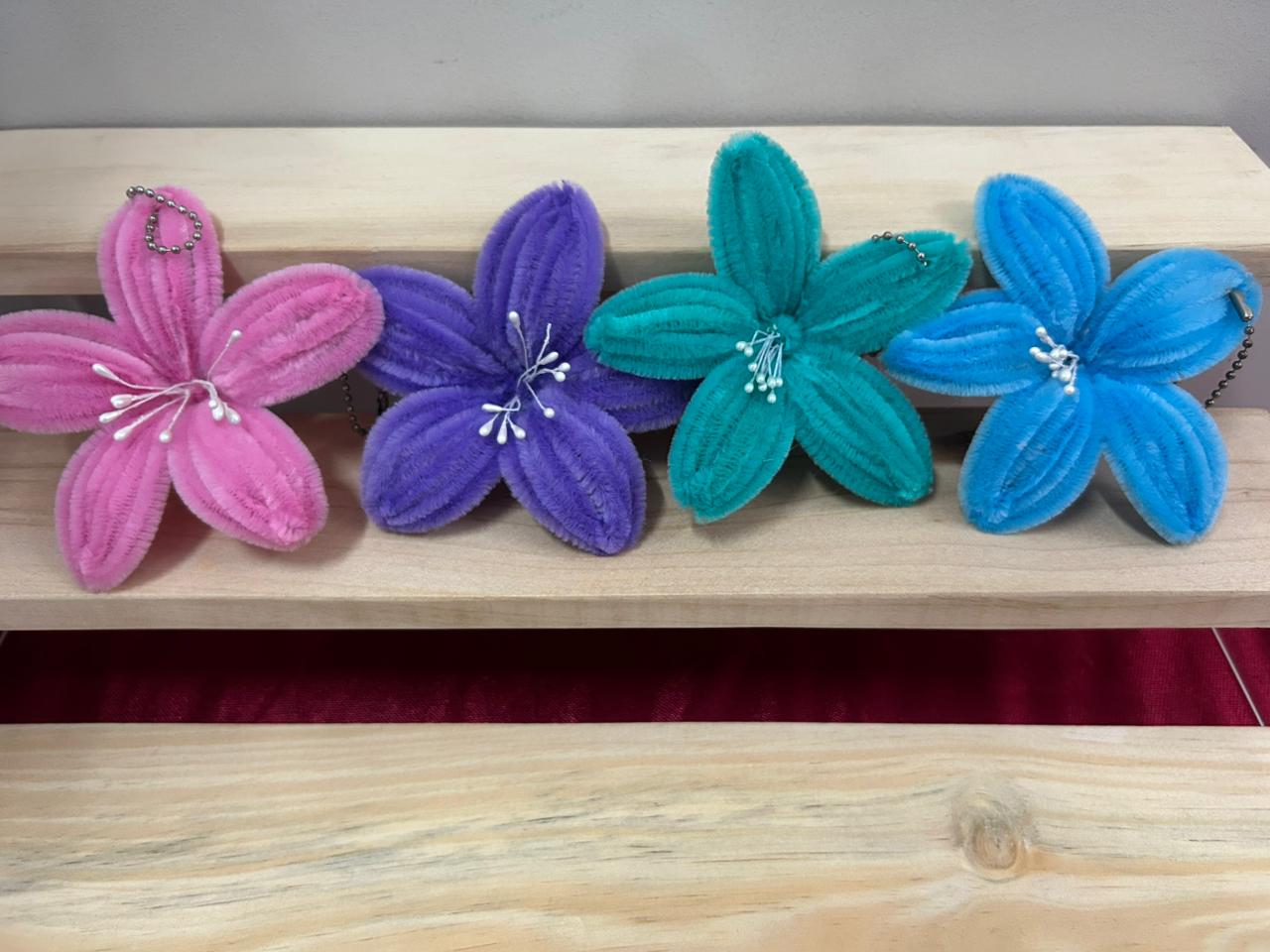 Gantungan Kunci Lily